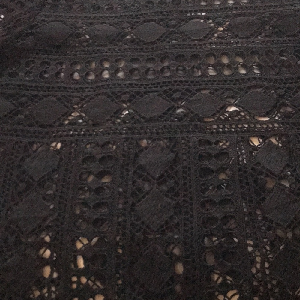 Anthropologie ELLISON Elegant Black Lace Bell Sleeve Top Sz Large - Picture 7 of 8